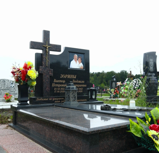 Памятник двойной 148
